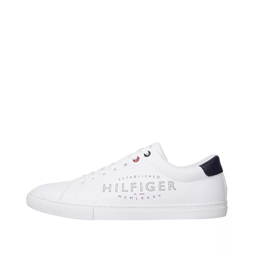 Tenis casual con logo estampado